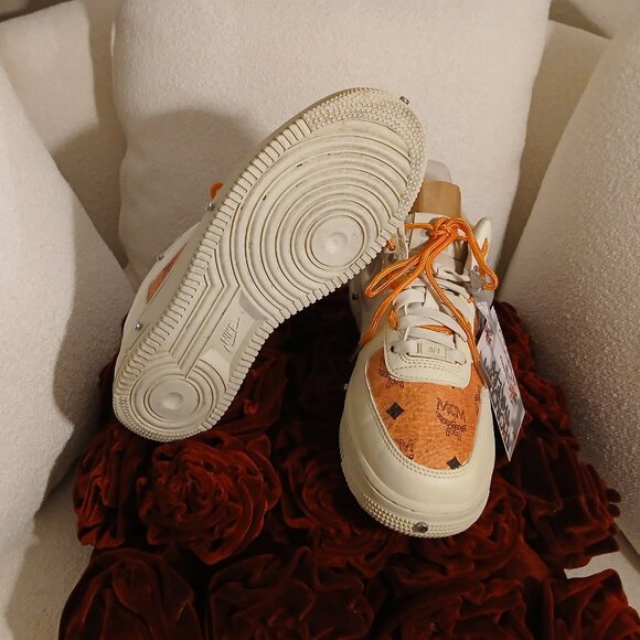 Custom AF1s Size 8.5 Wmns ✨️🧡✨️ - Picture 3 of 7